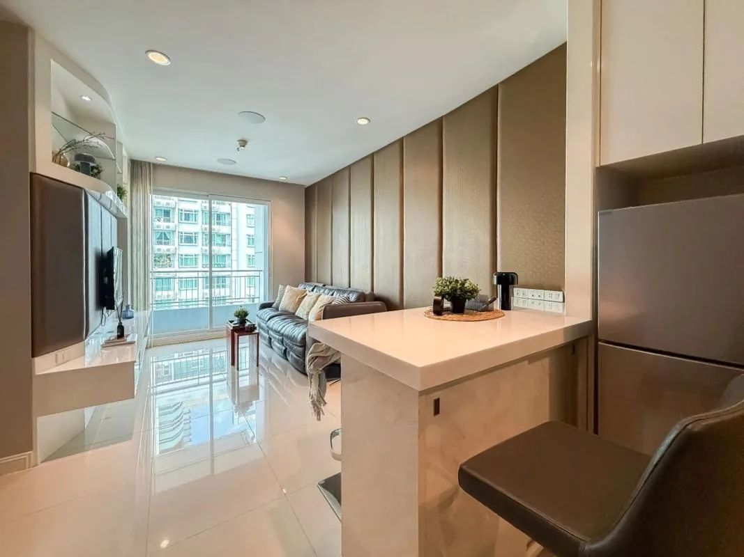 Circle Condominium — photo 5