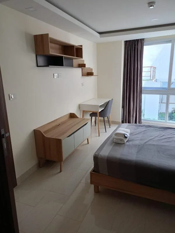 Grand Avenue Residence — photo 8