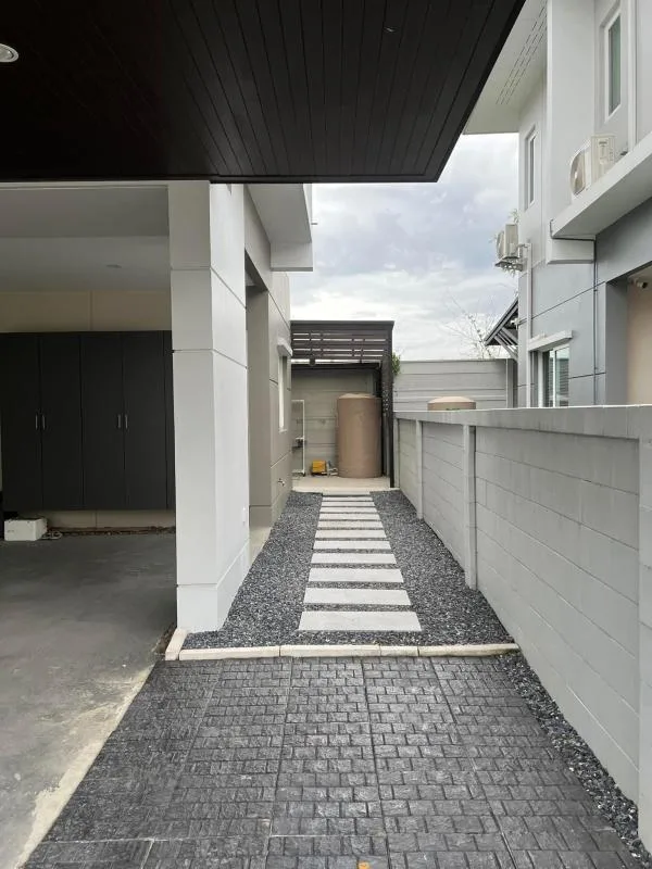 Centro Rama9 – Motorway — photo 19