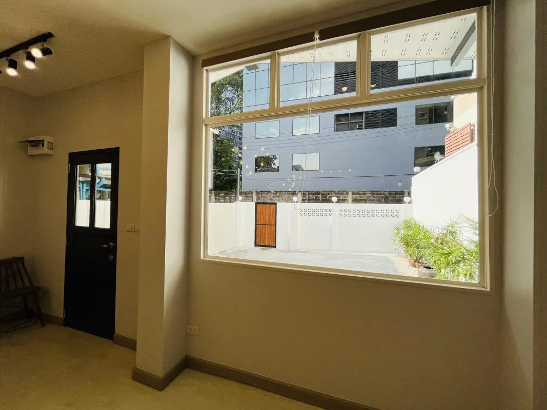 Townhome Surasak — photo 4