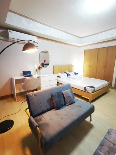 Royal Nine Residence