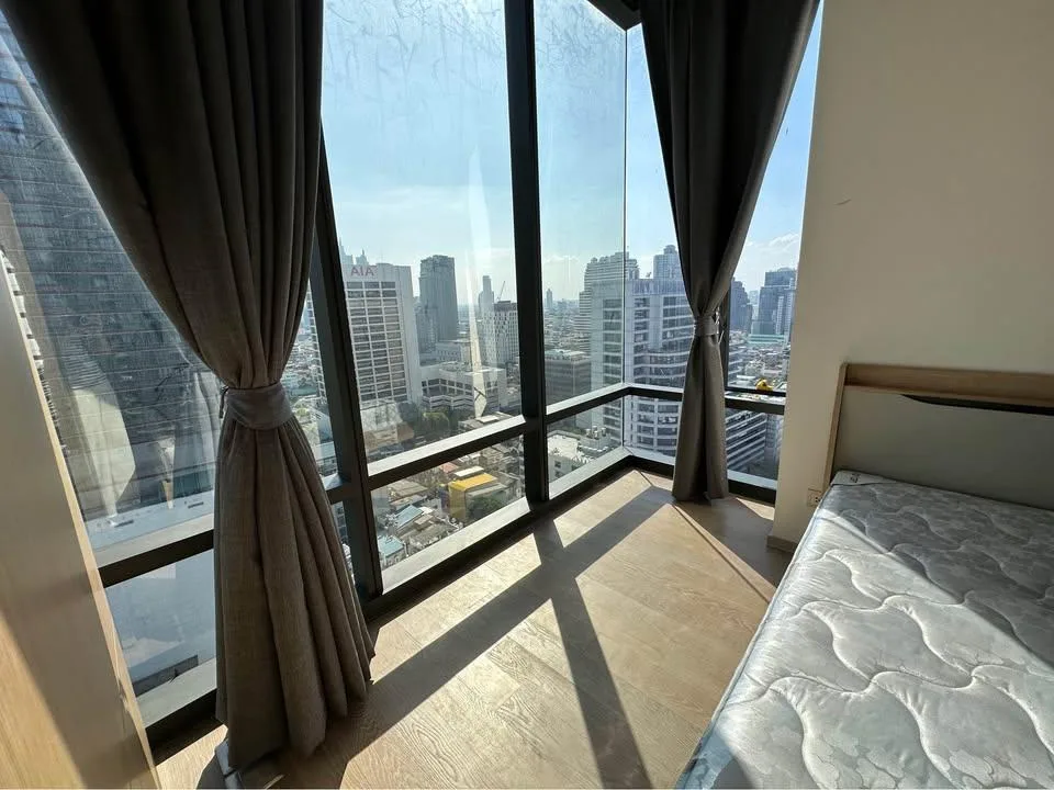 Ashton Silom — photo 6
