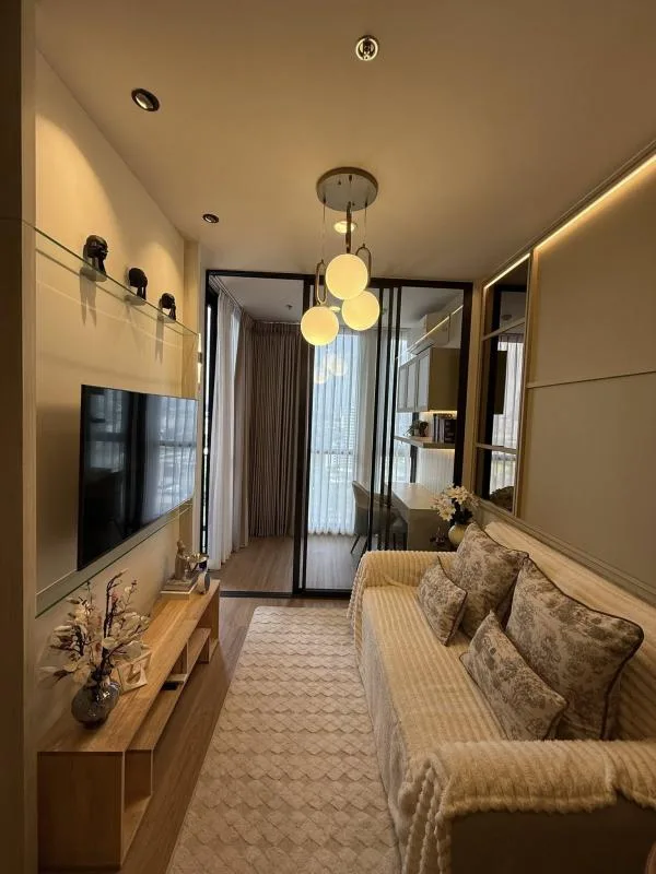 The Issara Sathorn — photo 2