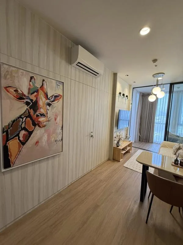 The Issara Sathorn — photo 8