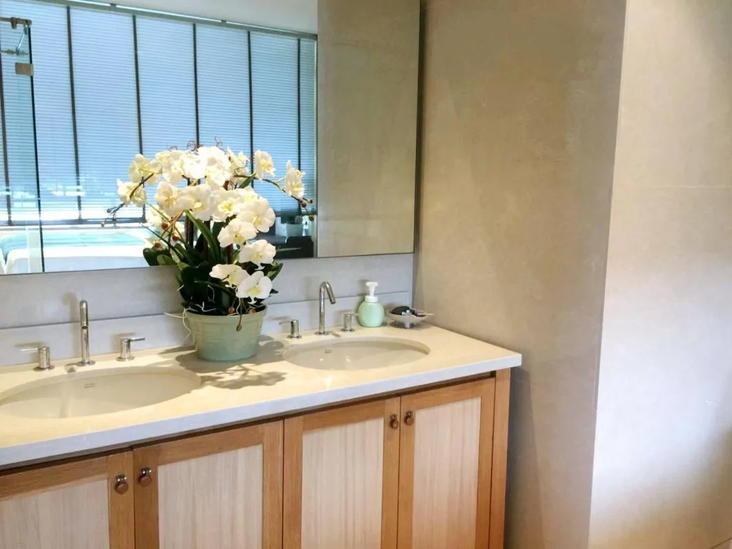 The Emporio Place — photo 9
