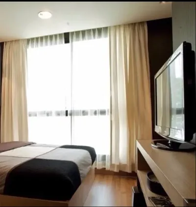 Zenith Place Sukhumvit 42