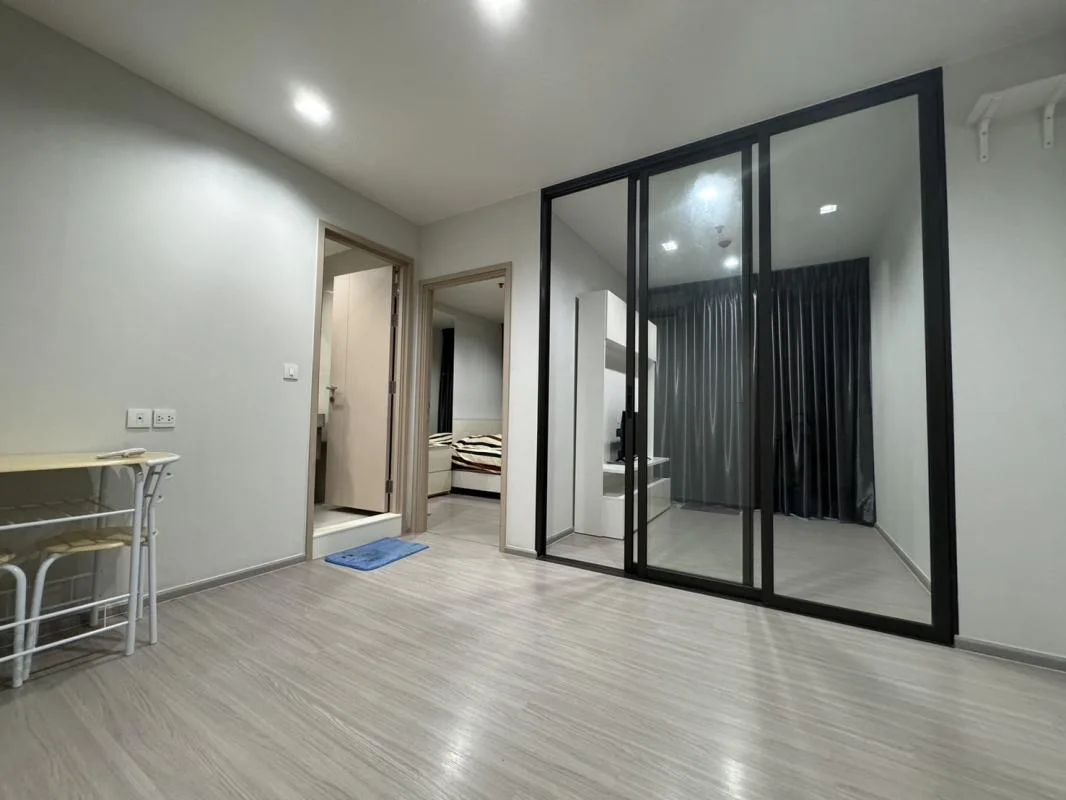Life Sathorn Sierra — photo 2