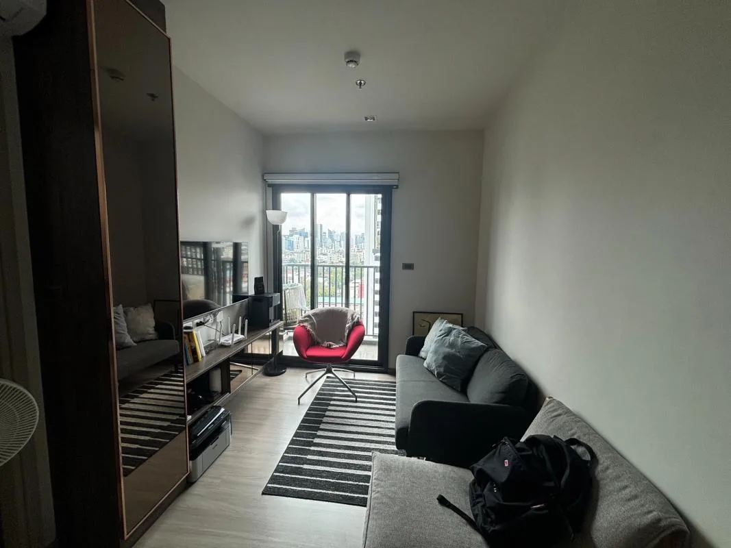 The Base Phetchaburi-thonglor — photo 1