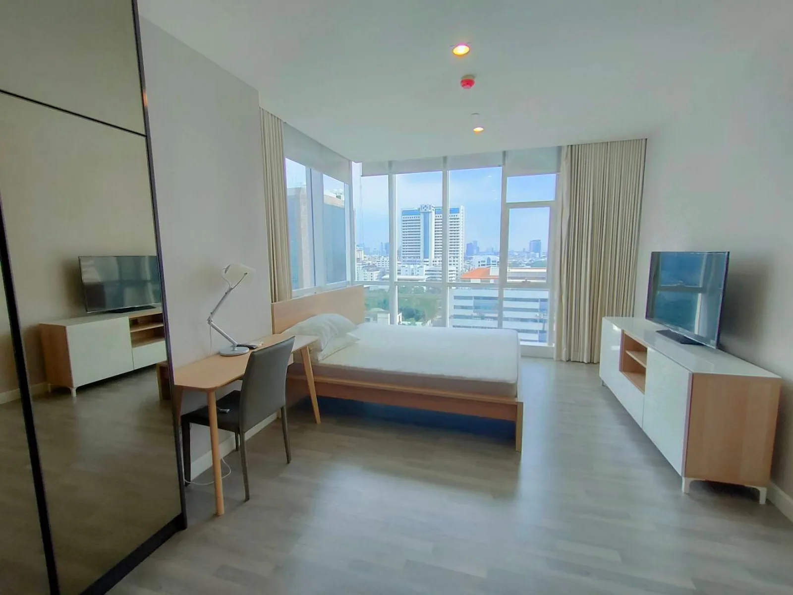 The room Sathorn - TanonPun — photo 6