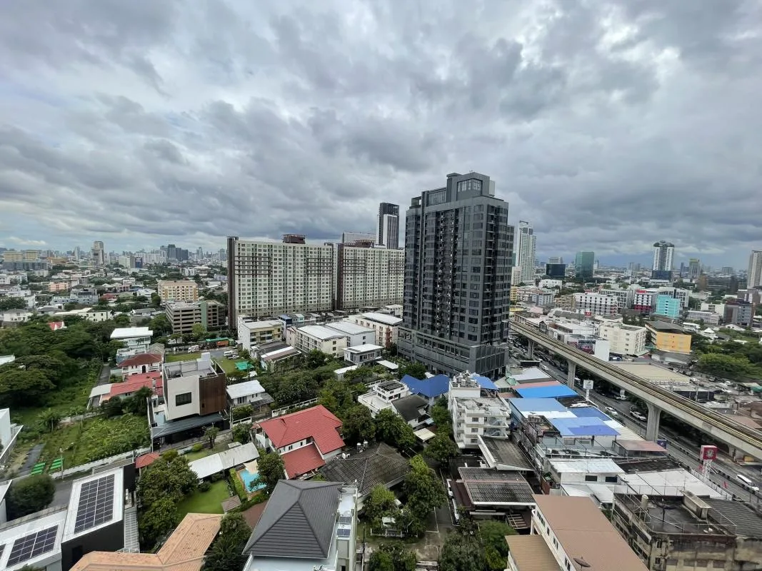 LUMPINI PARK PHAHON 32 — photo 7