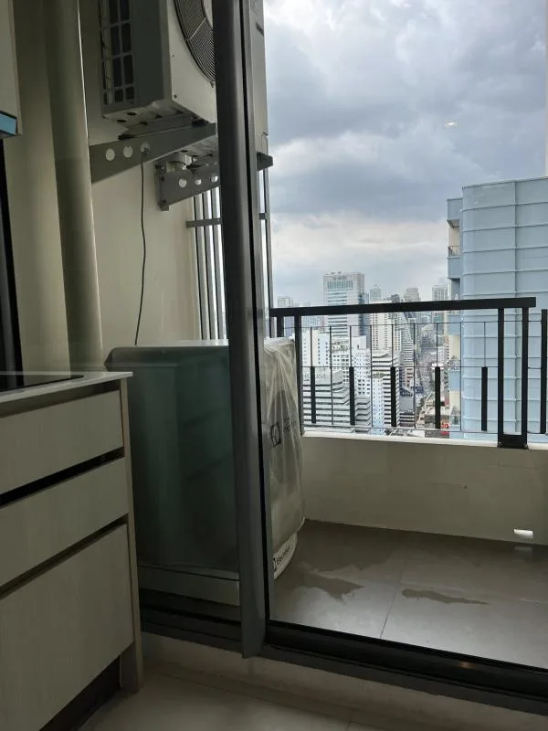 Q Asoke — photo 8