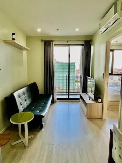 Quinn Condo Ratchada