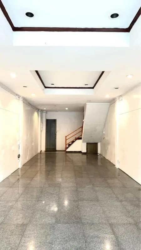 Commercial Thonglor 29 — photo 2