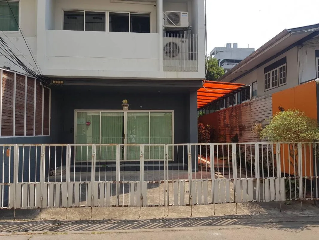 Townhome — photo 14