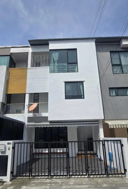 Sarin Wiz Sukhumvit 107 — photo 12