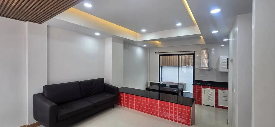 Sarin Wiz Sukhumvit 107 — photo 3