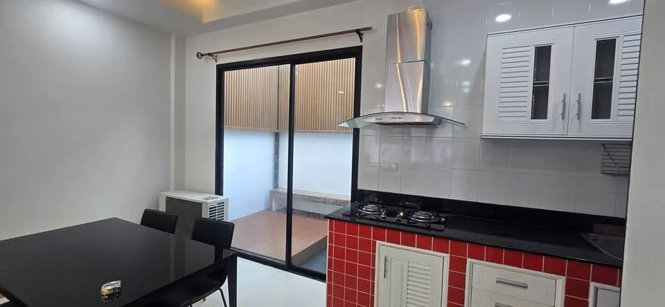 Sarin Wiz Sukhumvit 107 — photo 4