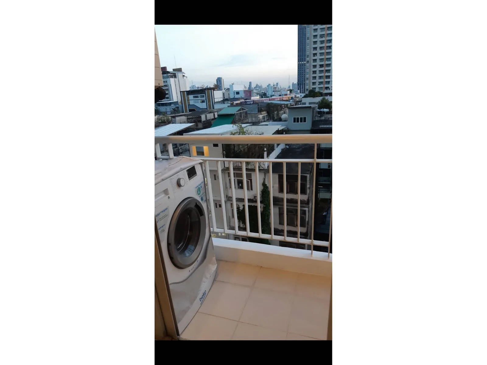 Life @ Phahon - Ari — photo 9