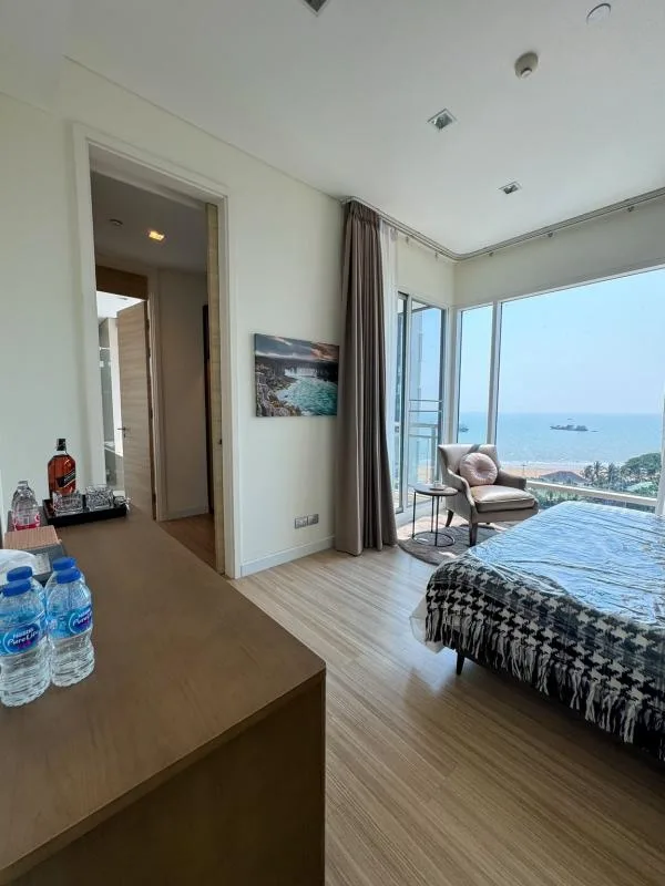Reflection Jomtien Beach Pattaya — photo 5