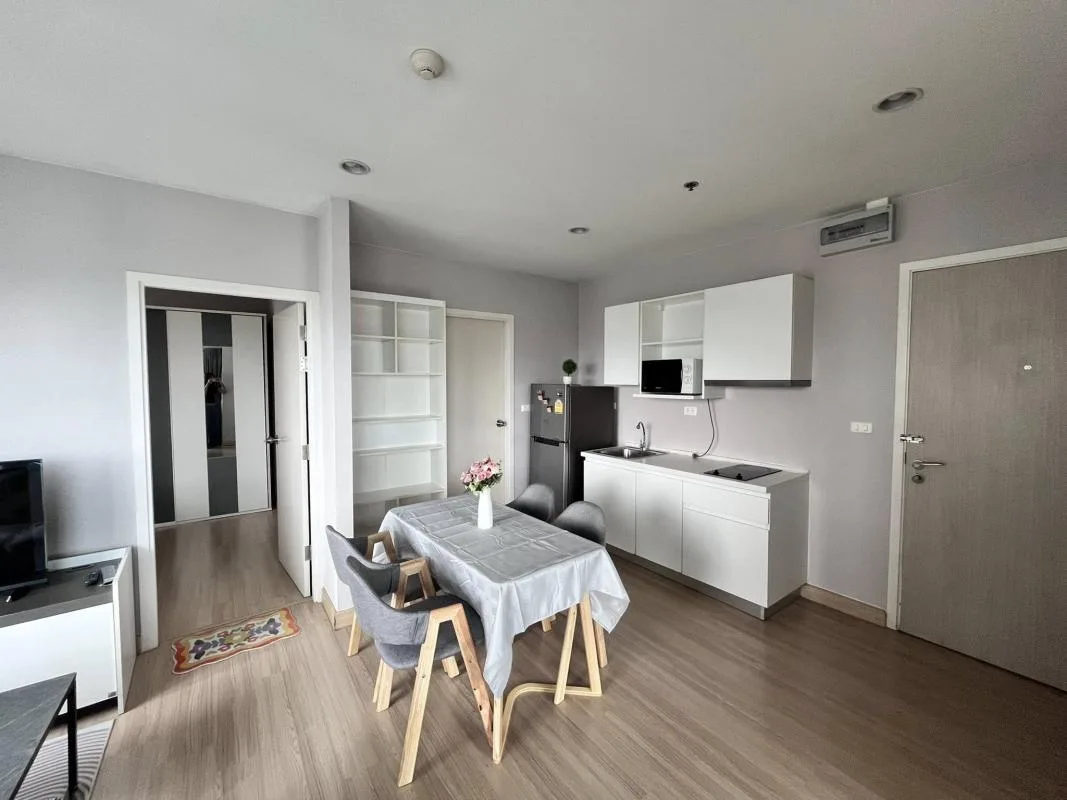 Motif Condo — photo 3