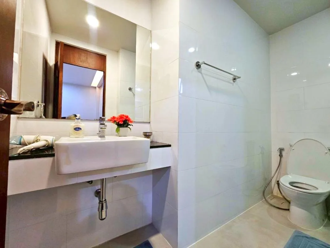 Serpentine Residences — photo 21