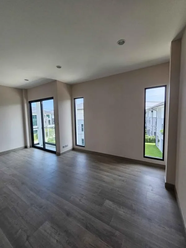 Townhome — photo 3