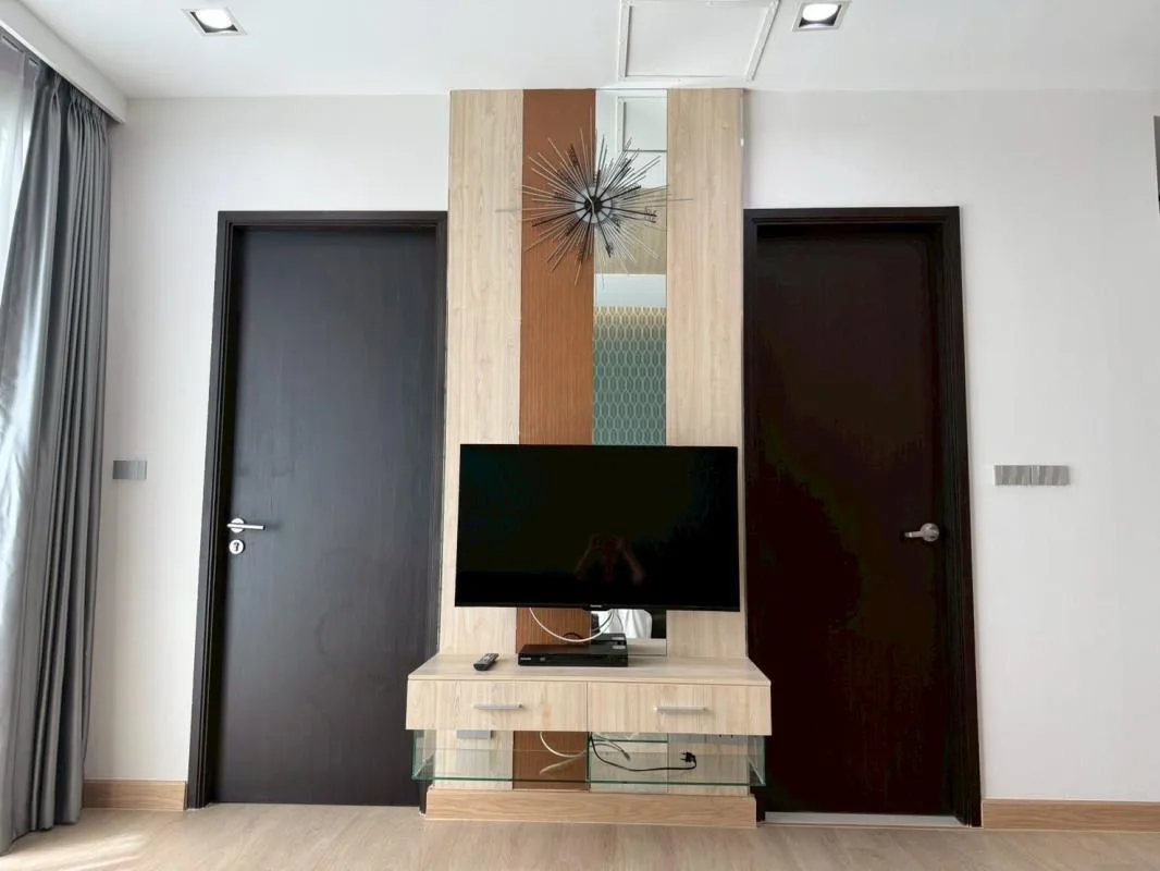 Sky Walk Condominium — photo 3