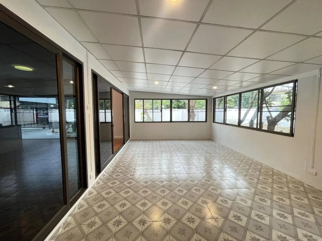 Single House Townhome In Soi Vibhavadi Rangsit 16 /20 — photo 11