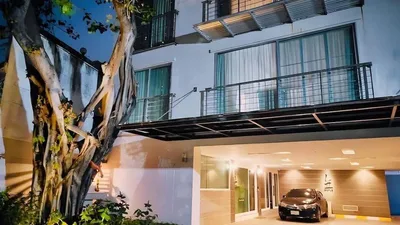 Vivi Avenue Thonglor