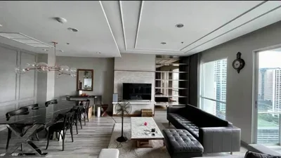 Centric Sathorn - Saint Louis