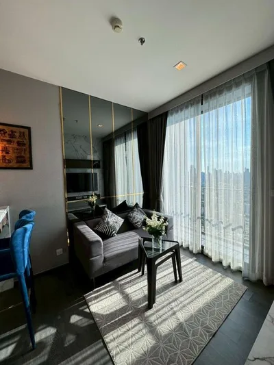 Edge Sukhumvit 23