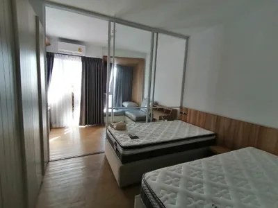 TRIPLE Y RESIDENCE