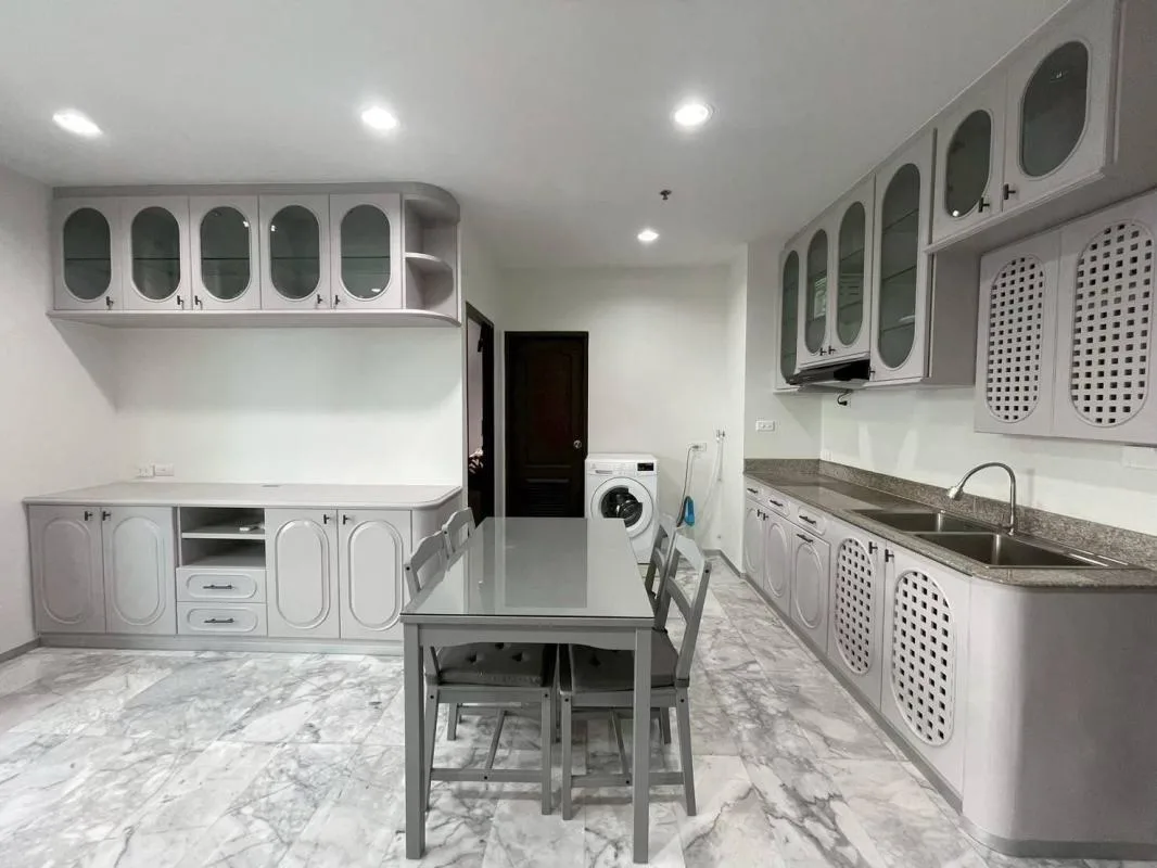 Sathorn House — photo 2