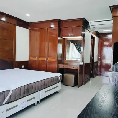 Sukhumvit Suite