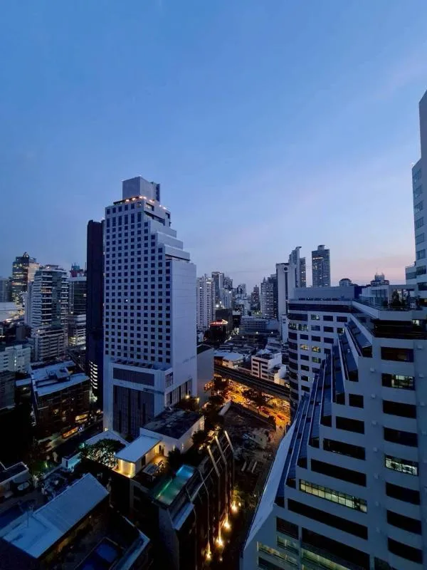 Edge Sukhumvit 23 — photo 5