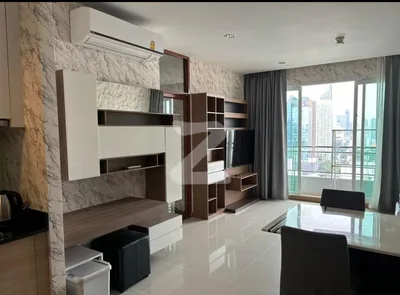 Circle Condominium