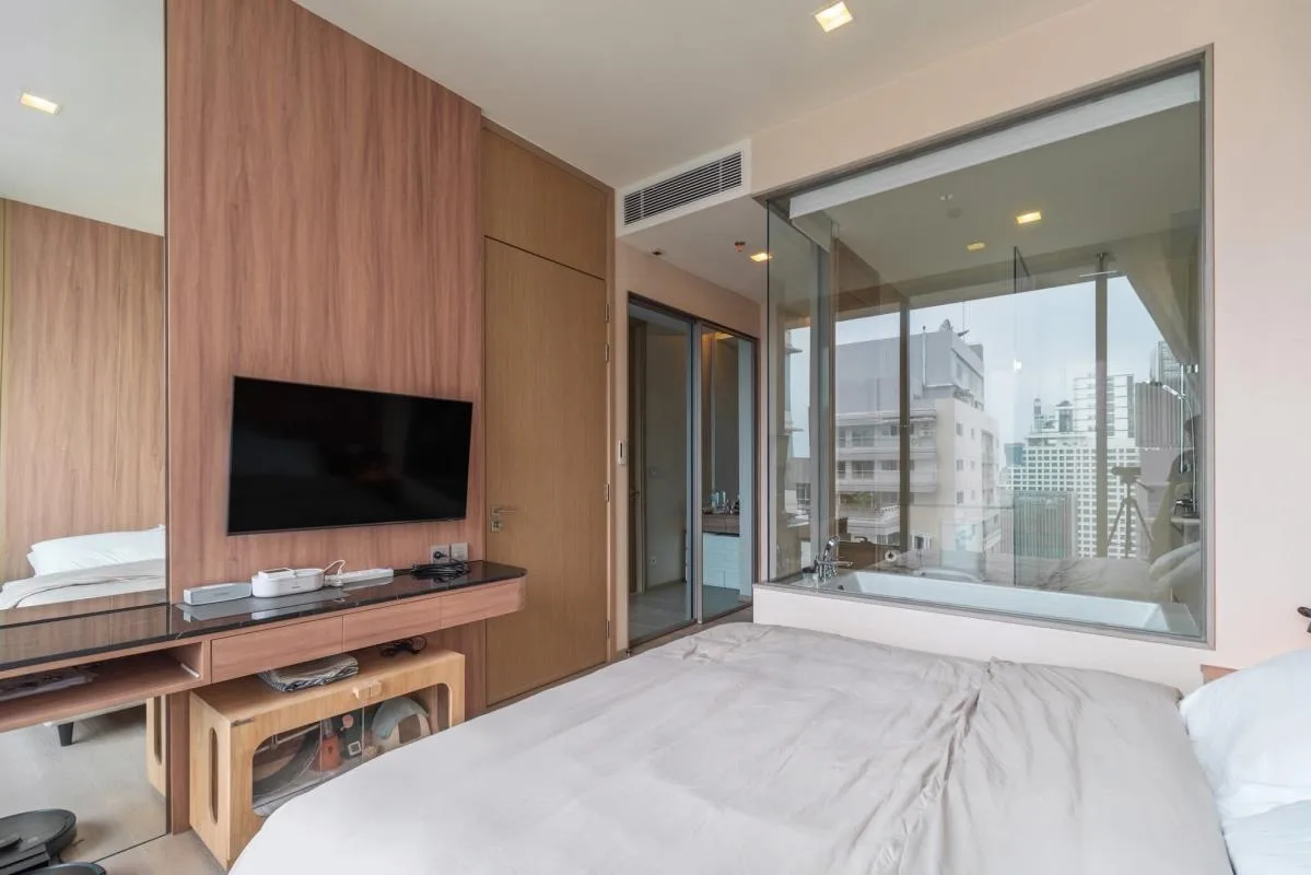 The Esse Asoke — photo 11