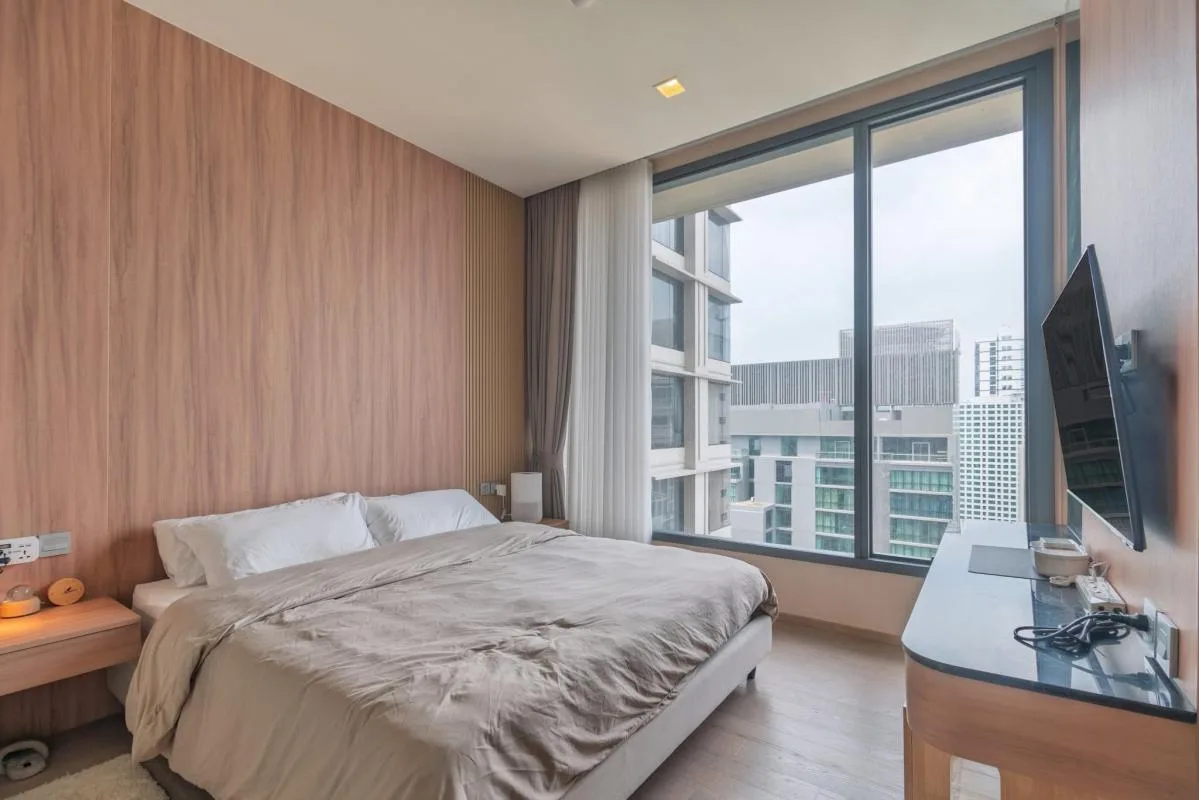 The Esse Asoke — photo 9