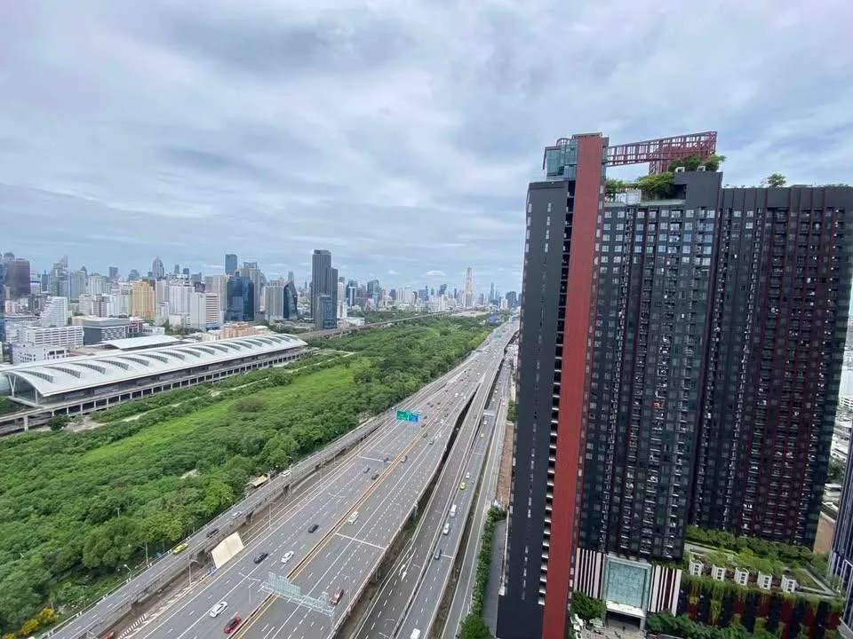 Chewathai Residence Asoke — photo 11