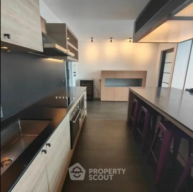 Penthouse Condominium 3 — photo 7