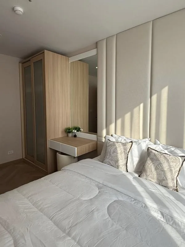 Estella Ekkamai — photo 9