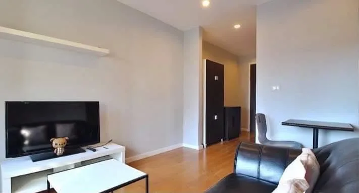 Condolette Dwell Sukhumvit 26 — photo 3