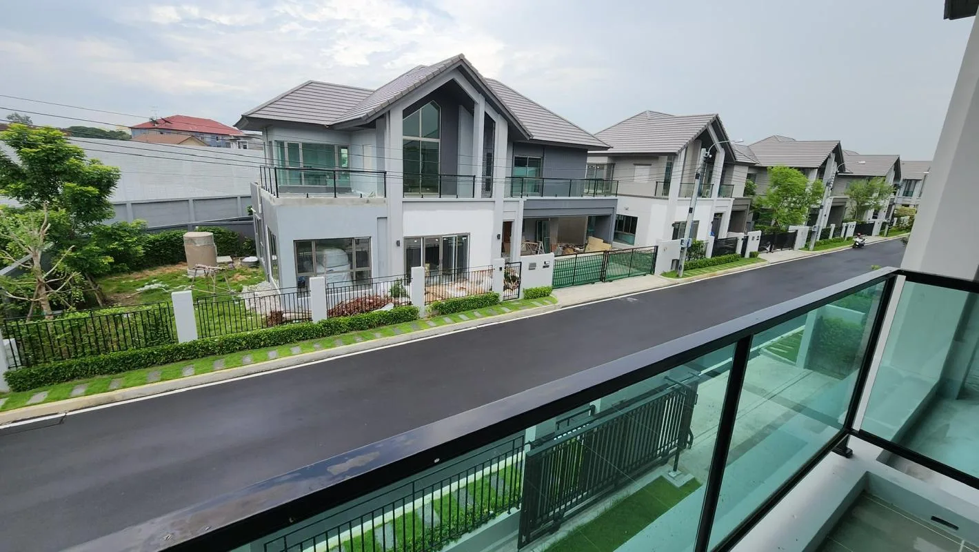Bangkok Boulevard Signature Ladprao-serithai — photo 15