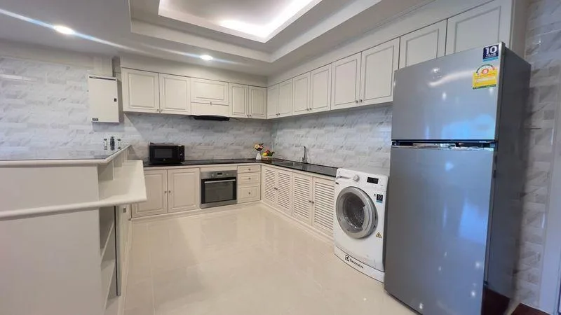 M Tower Apartment — photo 4