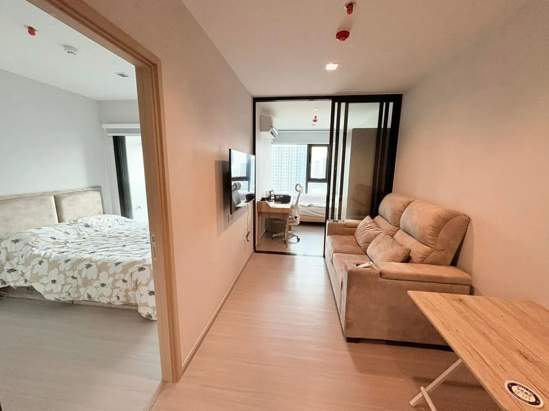 Life Sathorn Sierra — photo 1