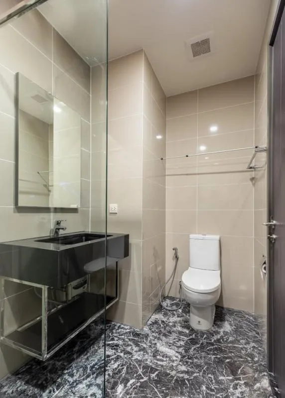 Edge Sukhumvit 23 — photo 10