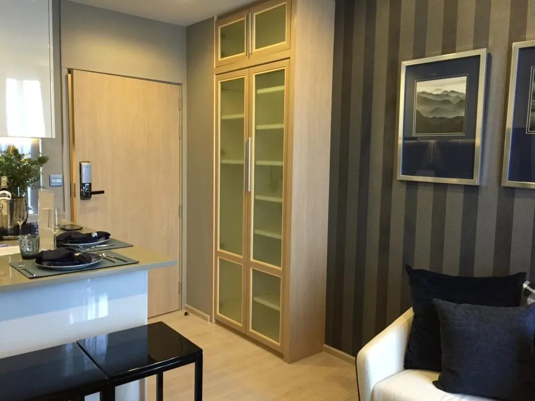 M Thonglor 10 — photo 3