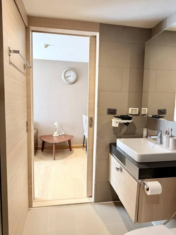 Klass Condo Silom — photo 8