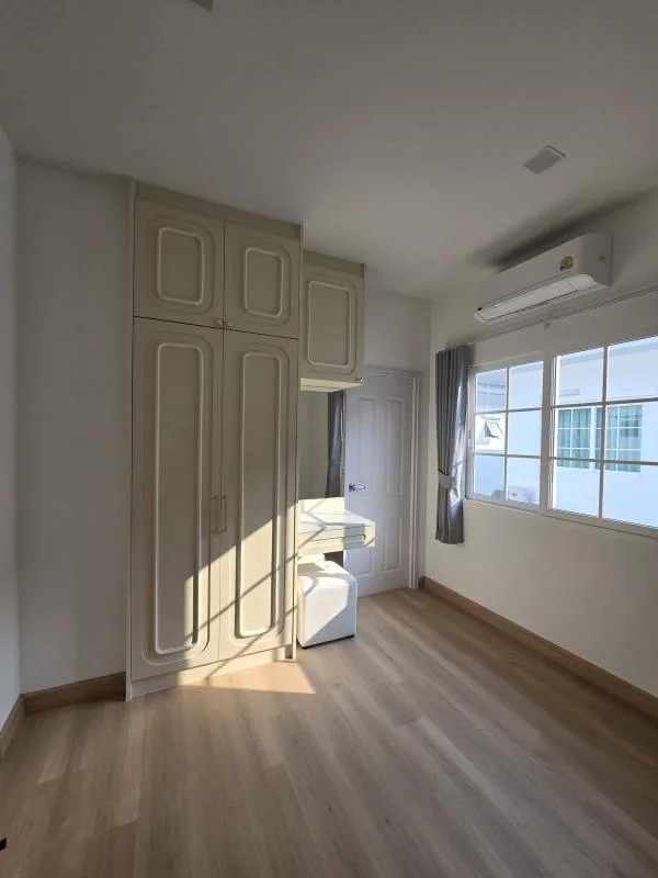 Golden Neo Sukhumvit Lasalle — photo 14