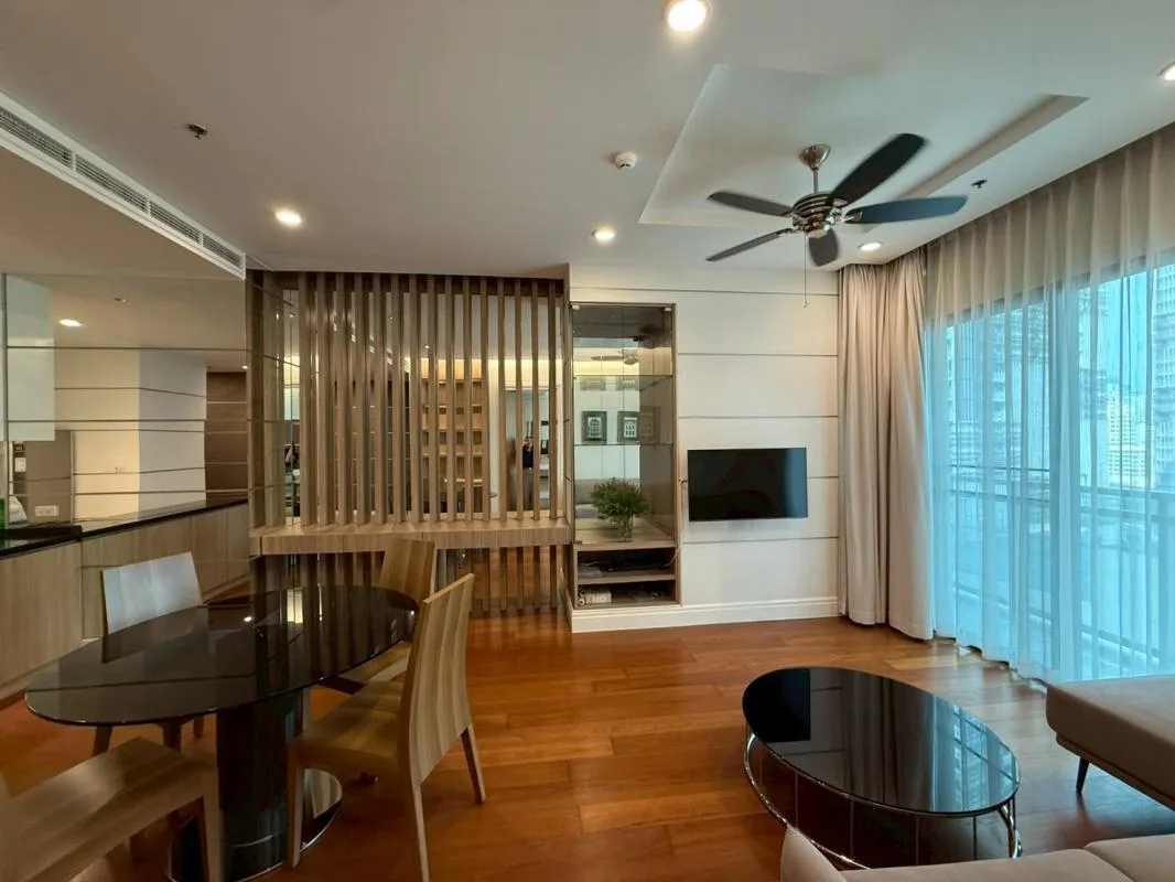 Bright Sukhumvit 24 — photo 1